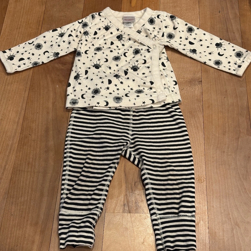 Organic Baby Layette Wrap Top & Pants Wiggle Set